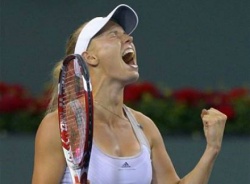 Каролин Возняцки стала первой финалисткой турнира BNP Paribas Open