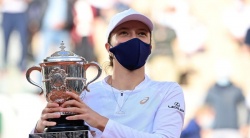 19-летняя Ига Швёнтек выиграла "Ролан Гаррос"-2020
