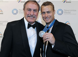 Хьюитт награжден высшей теннисной наградой Австралии